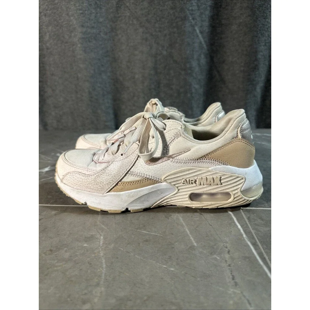 Nike these shoes
